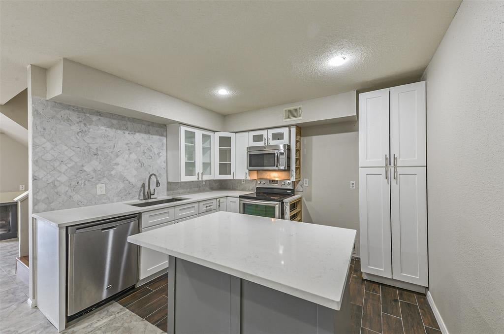 2425 Holly Hall Street Unit: 92F