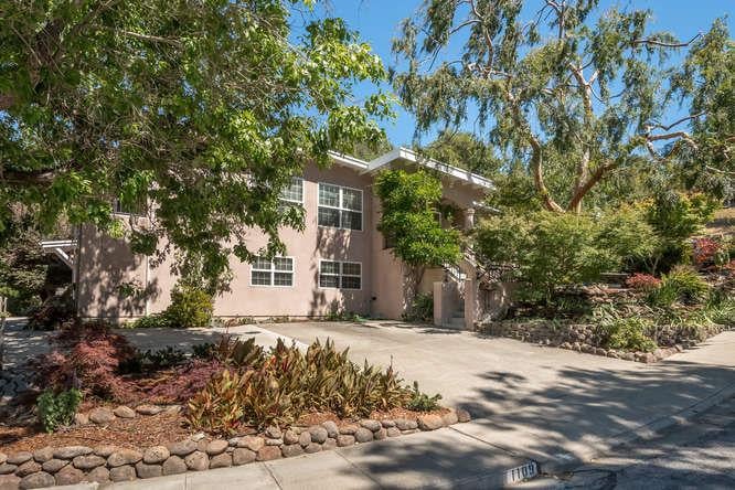 1109 Ladera Way
