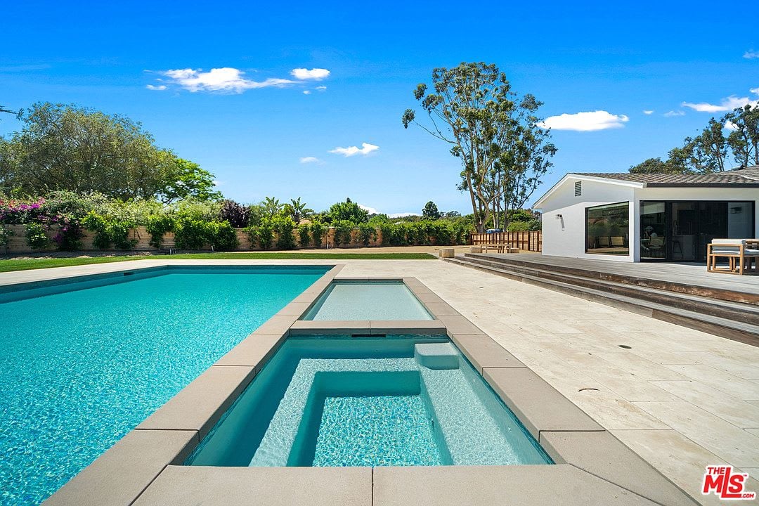 Oasis Luxe