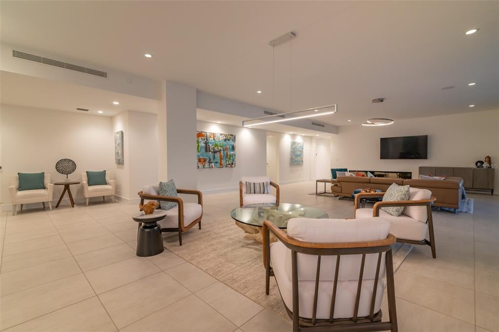 4750 Ocean Blvd, #202