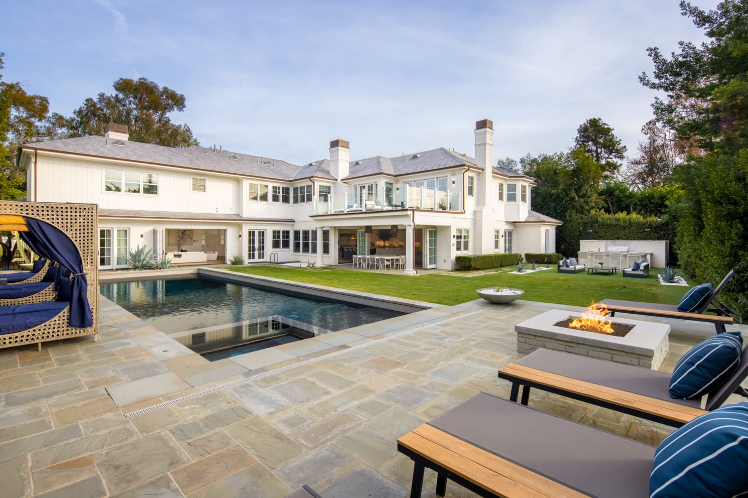 687 Amalfi Drive