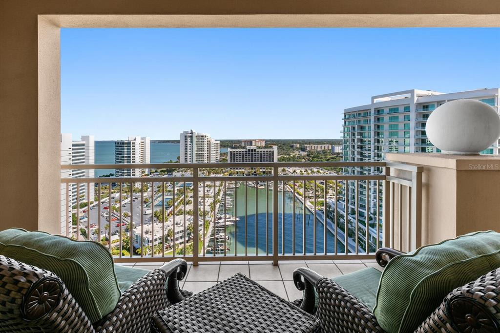 1111 RITZ CARLTON DRIVE Unit: 1701