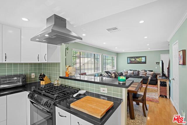 Updated Townhouse Style Condo