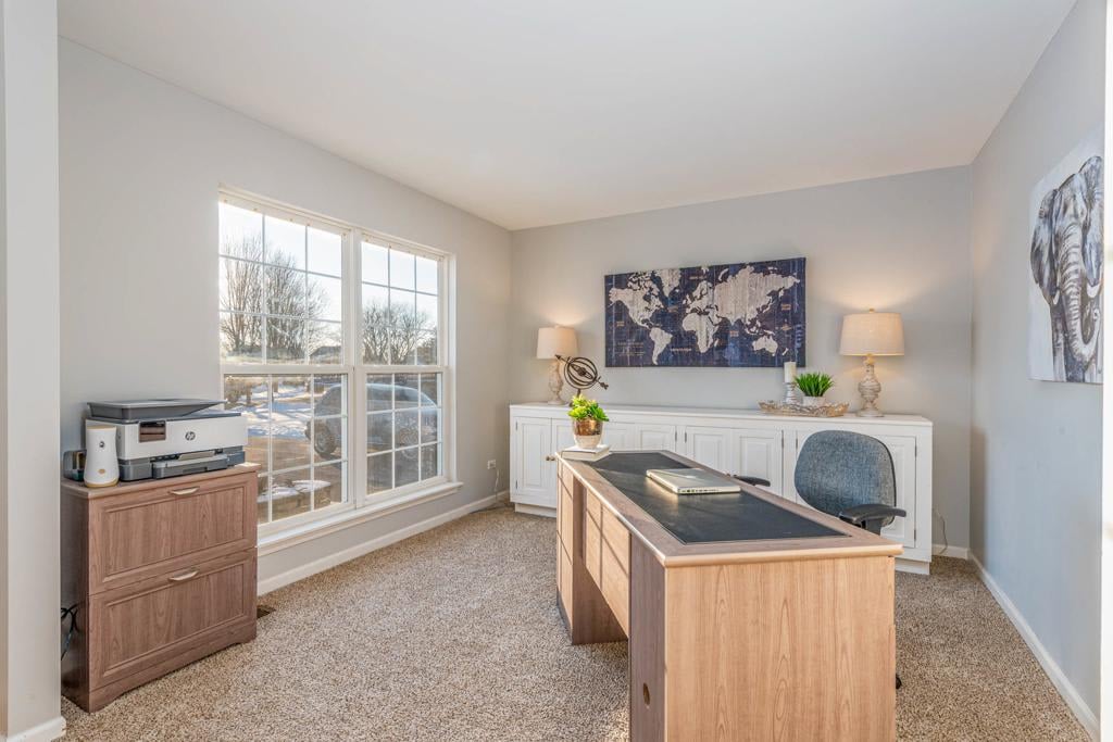 611 Woodbridge Dr 