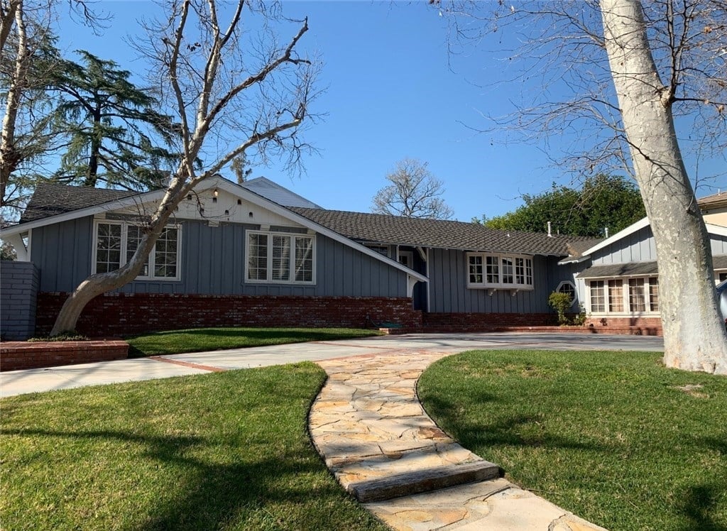 5050 Casa Drive