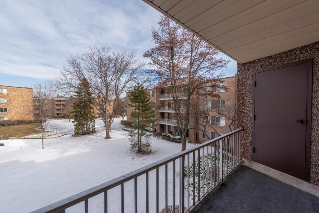 900 E Wilmette Road #302