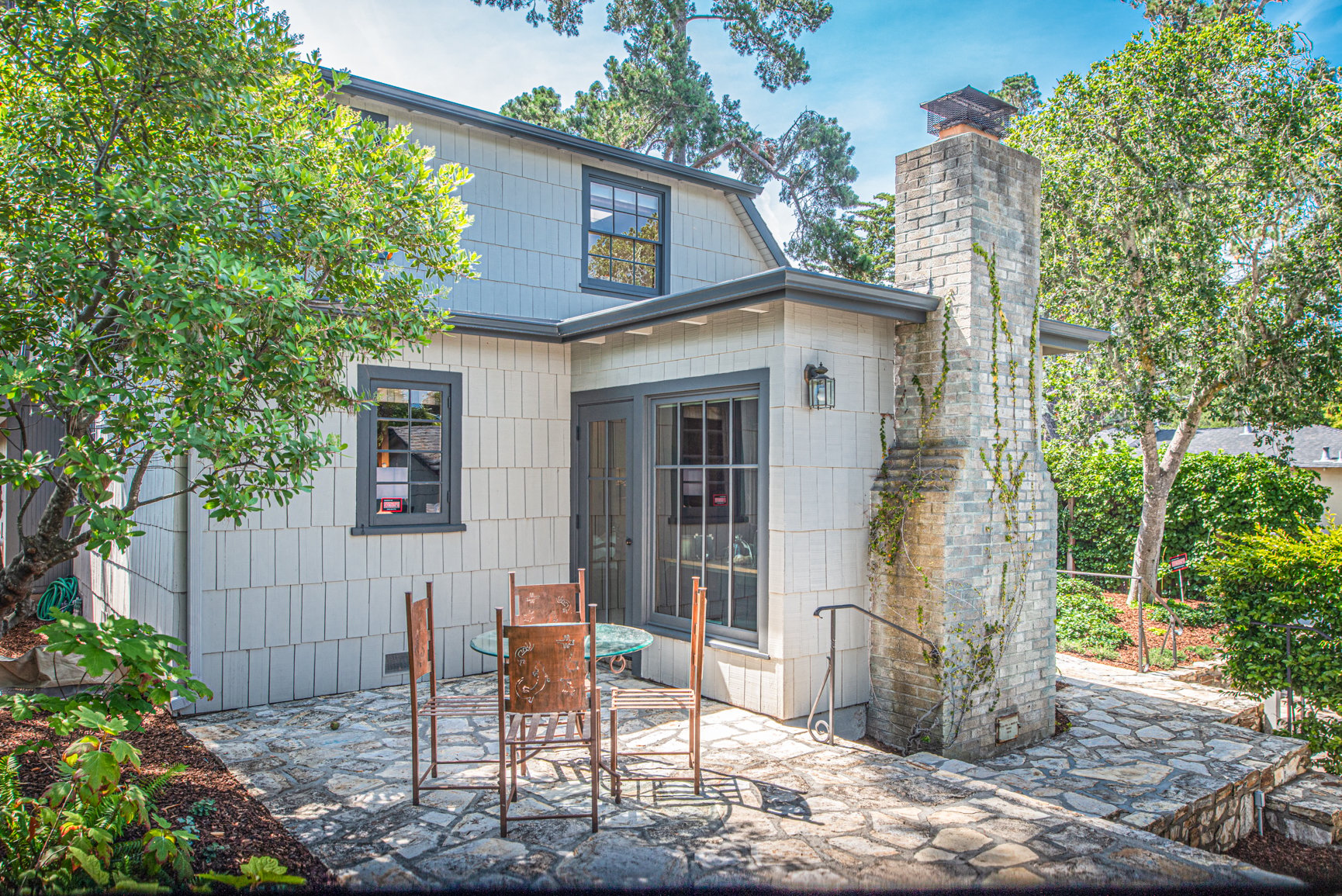 Charming Carmel Cottage