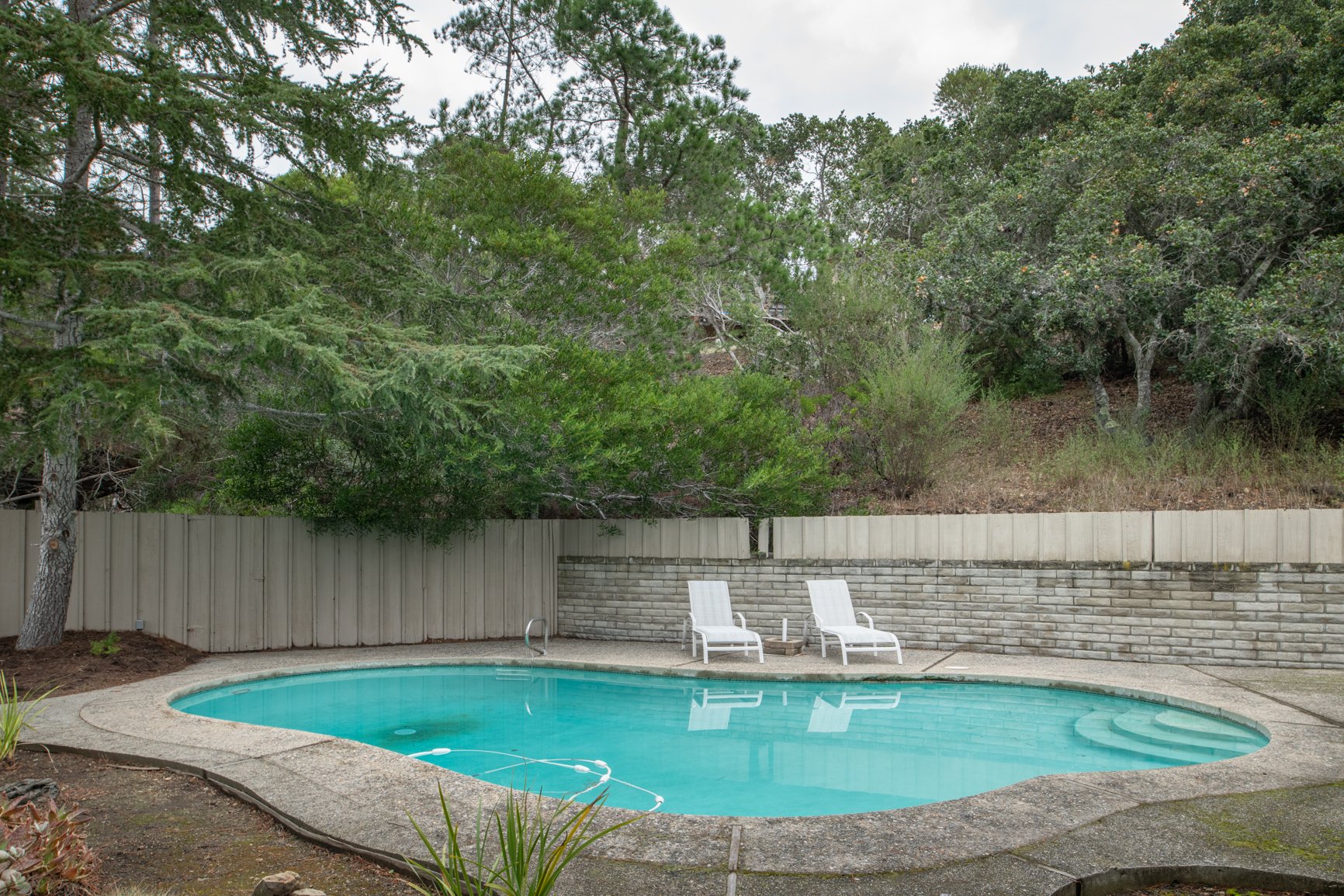25460 Loma Robles