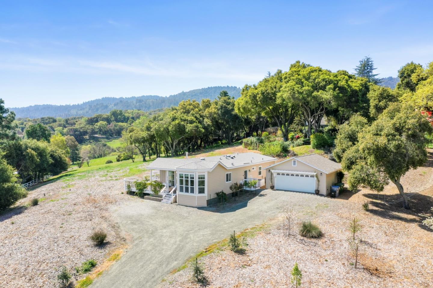 18260 Lakeview Ct Los Gatos, CA 95033