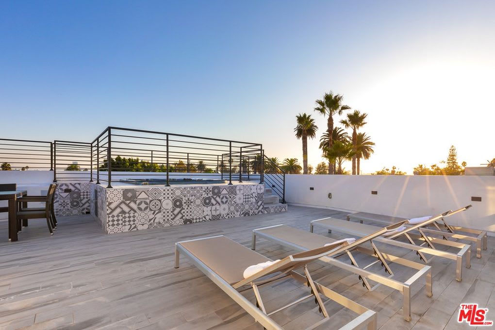 Pristine Retreat