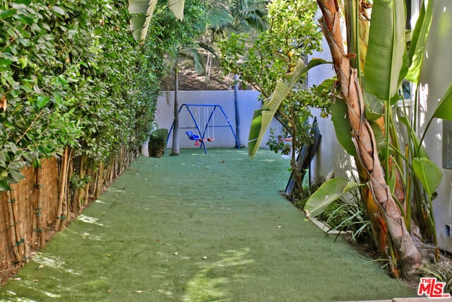 Oasis Serene