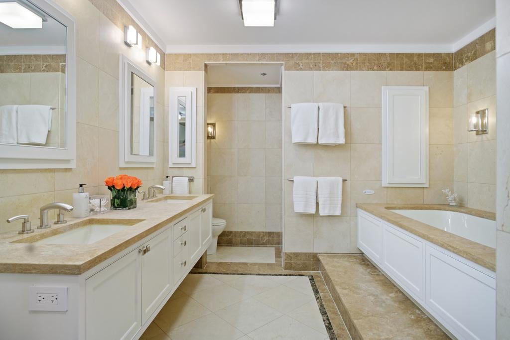 180 E Pearson Street #5405