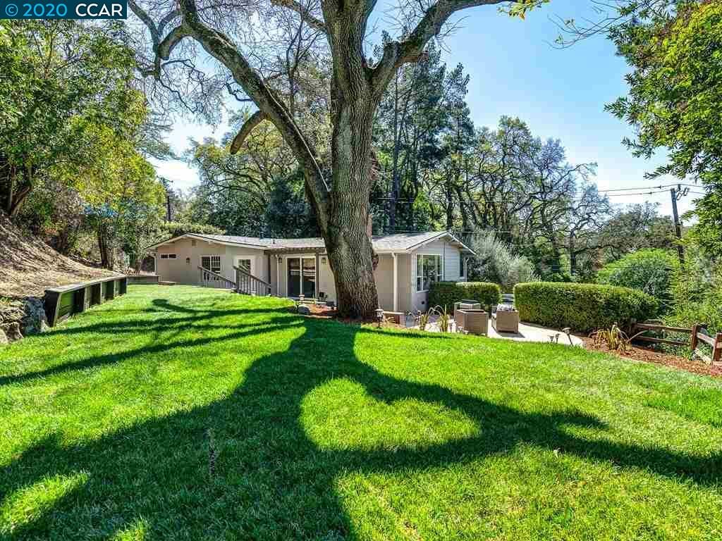 974 Janet Ln