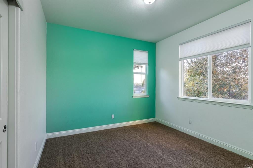 221 Jacquelyn Ln