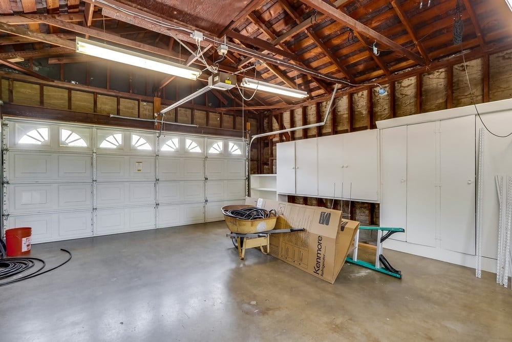 12082 Diane St