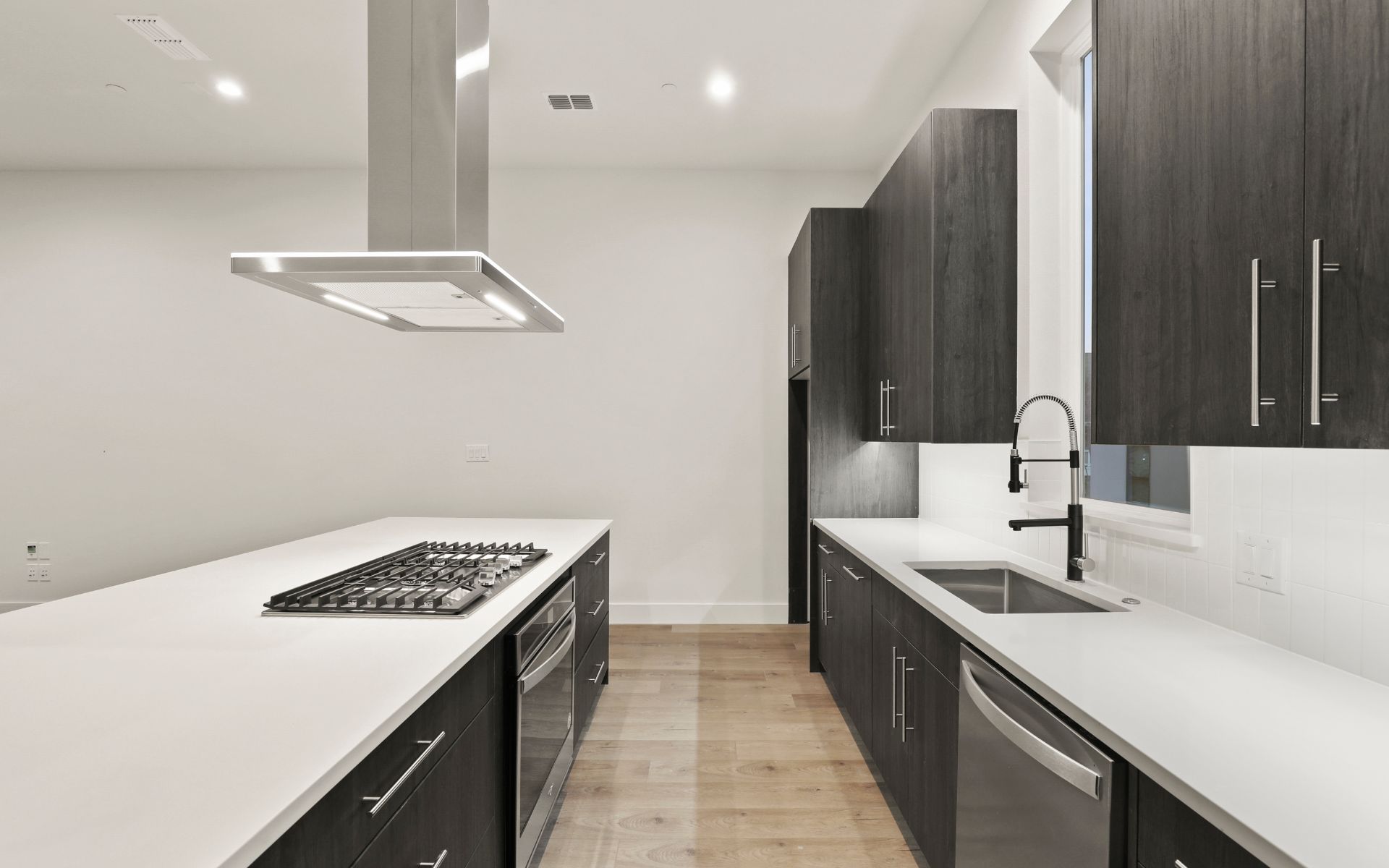 1855 Summit Ave, #103