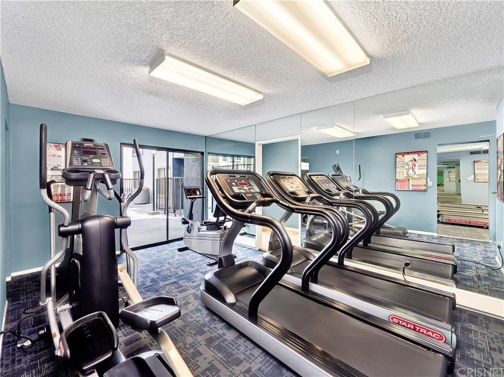 1940 N Highland Ave, #82