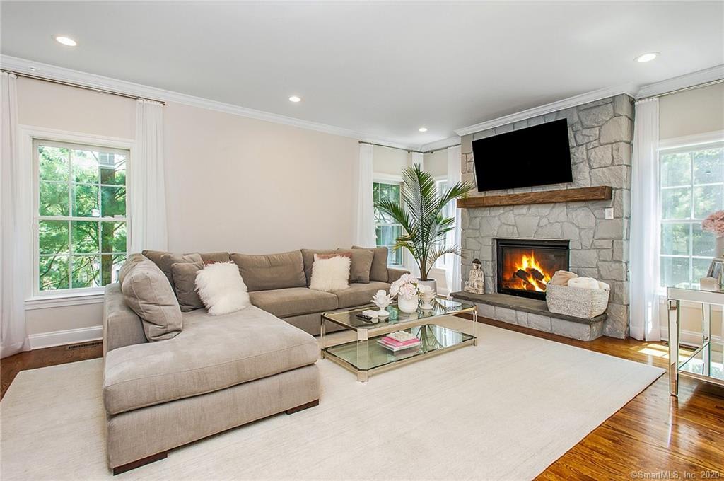 38 Crofts Ln