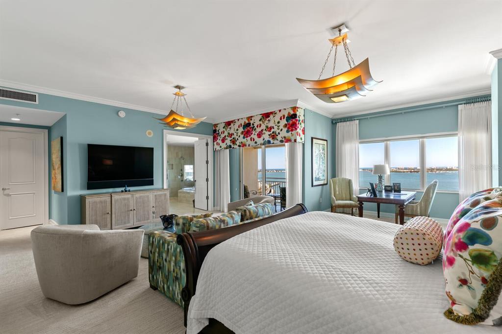 1111 RITZ CARLTON DRIVE Unit: 1701