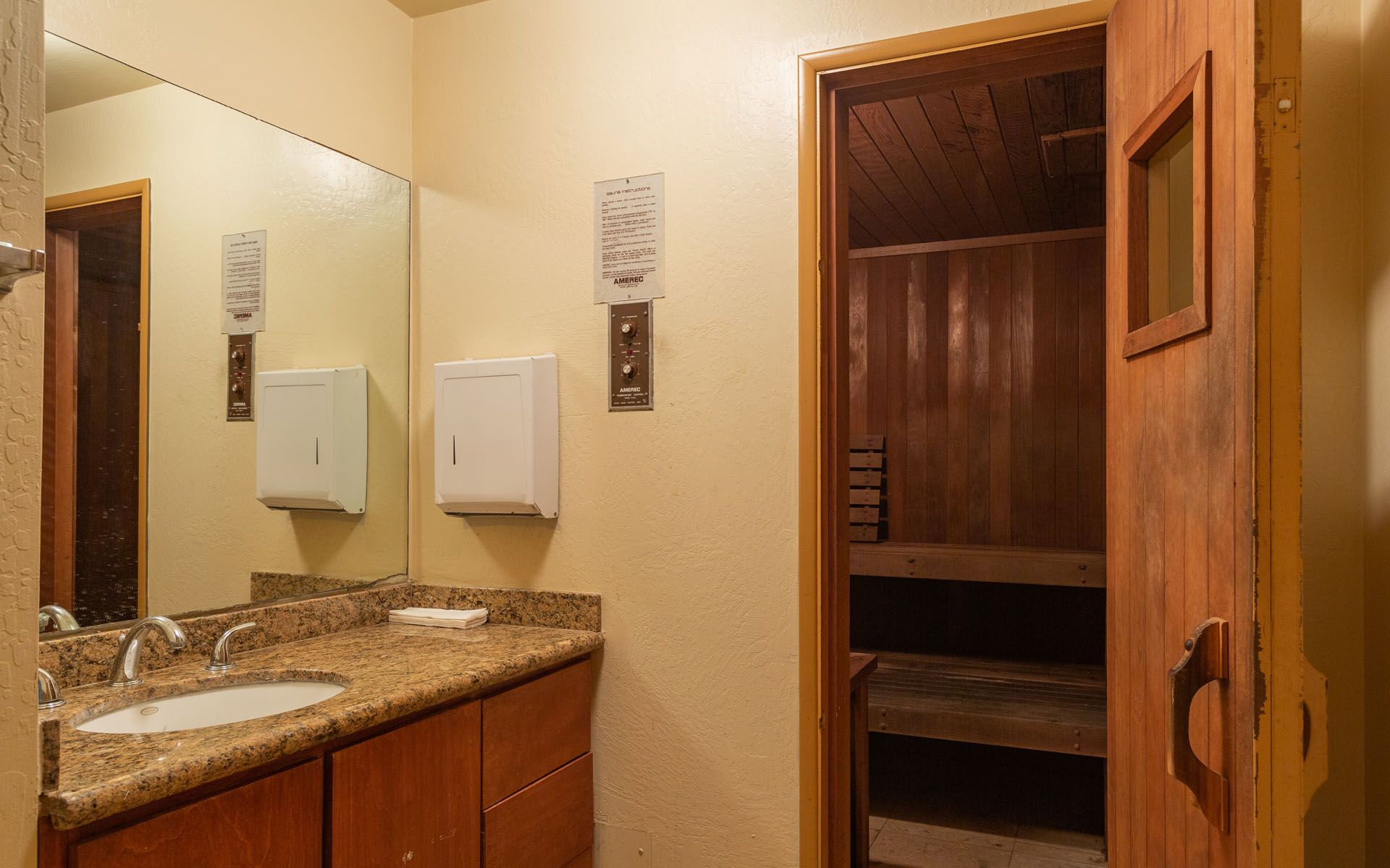 660 N Sweetzer Ave #203, Melrose