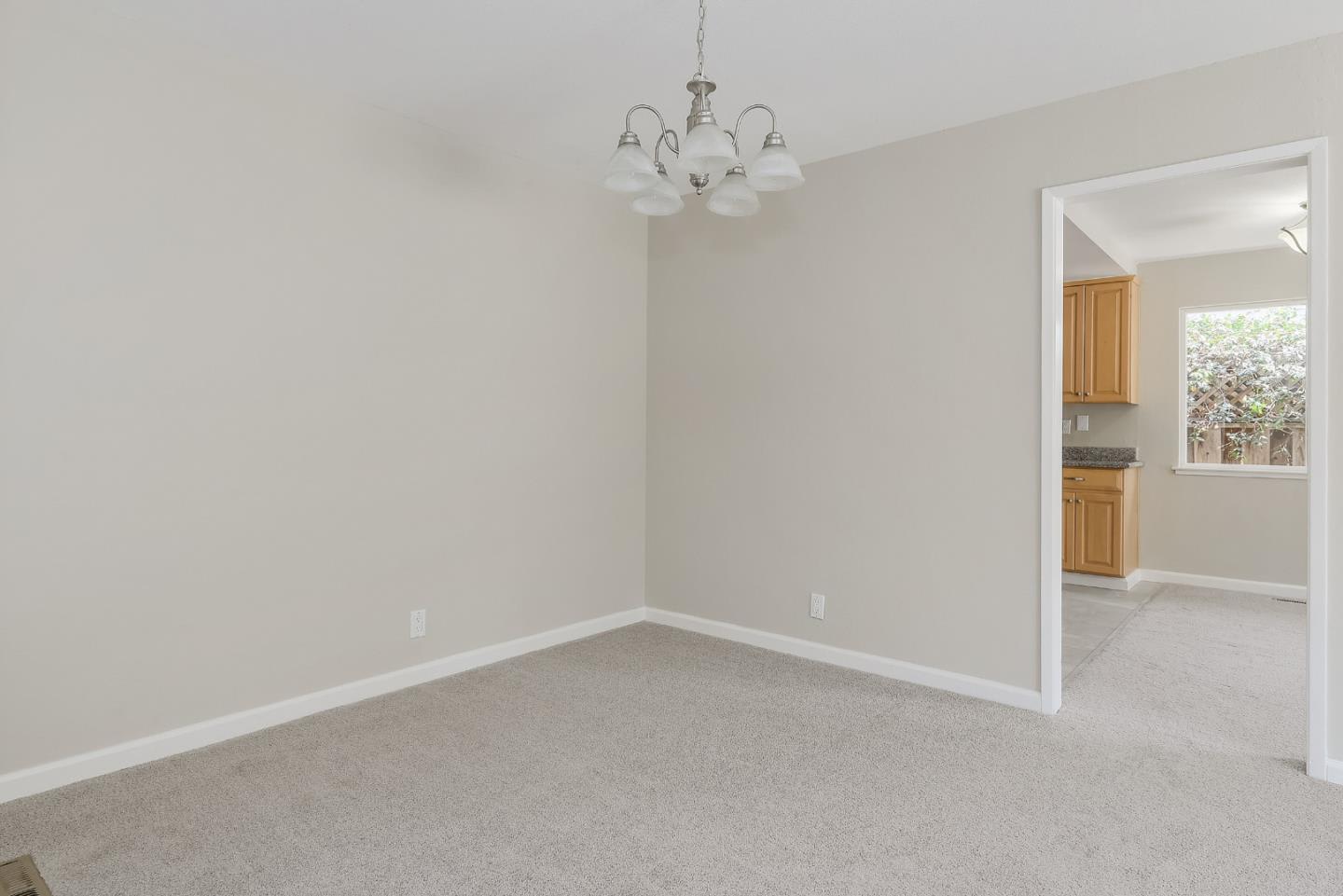 2848 Mayglen Way
