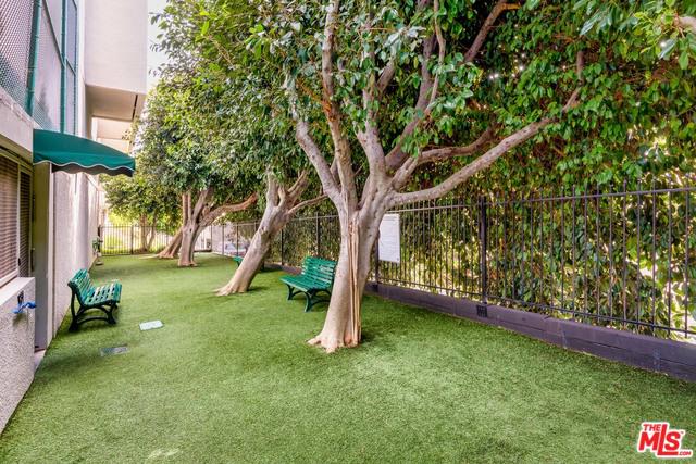 Luxury Smart Condo in the Heart of West Hollywood
