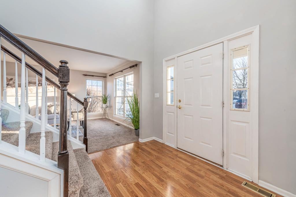 611 Woodbridge Dr 
