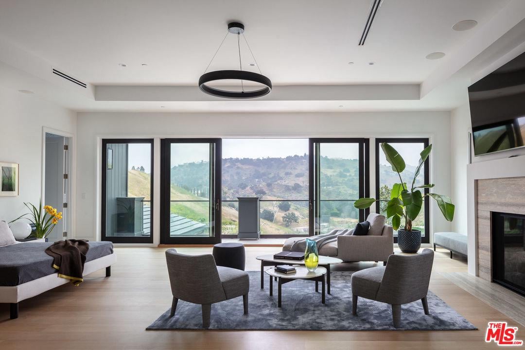 SOLD | 25211 Jim Bridger Road, Hidden Hills | Calabasas Luxury Real Estate