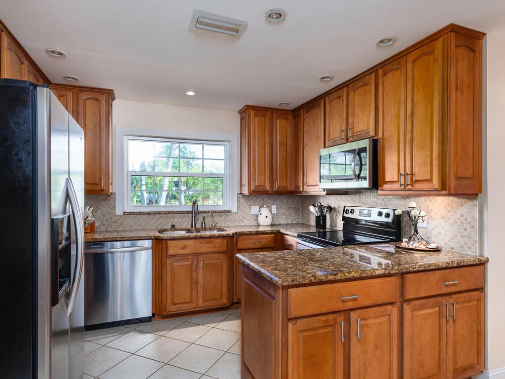 630 Emerald Harbor 