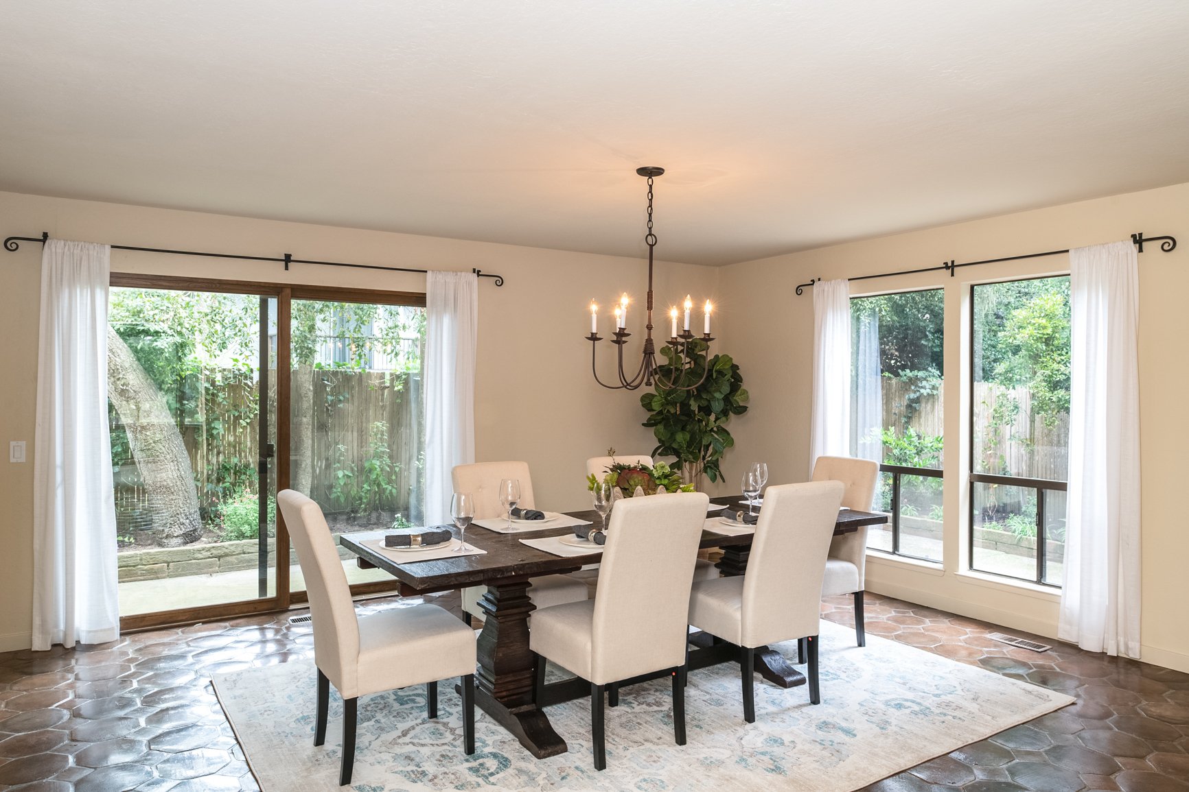 3111 Patio Dr
