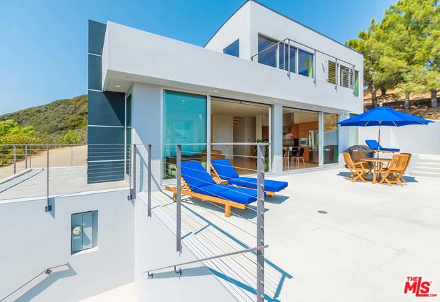 940 Latigo Canyon