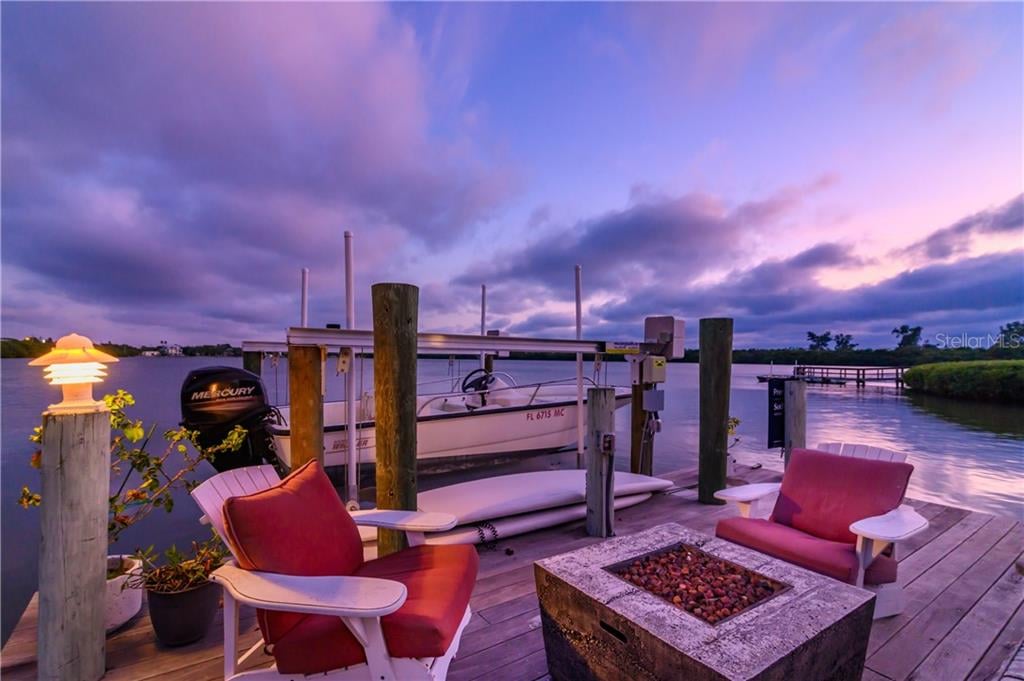 Iconic Contemporary Home in Lido Shores