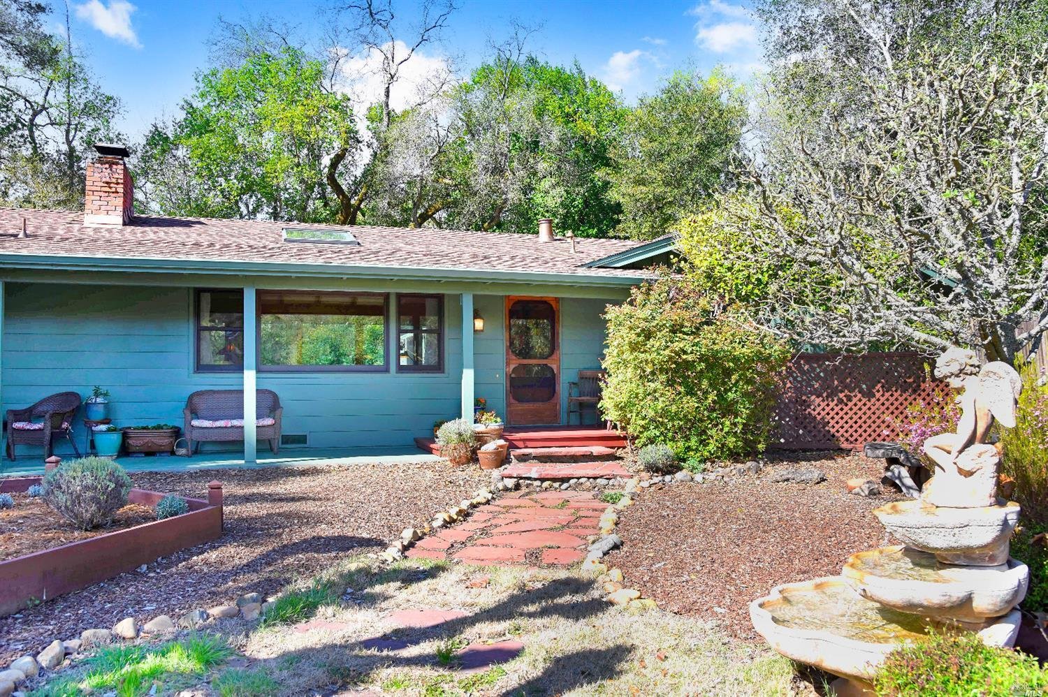 760 Agua Caliente Road West