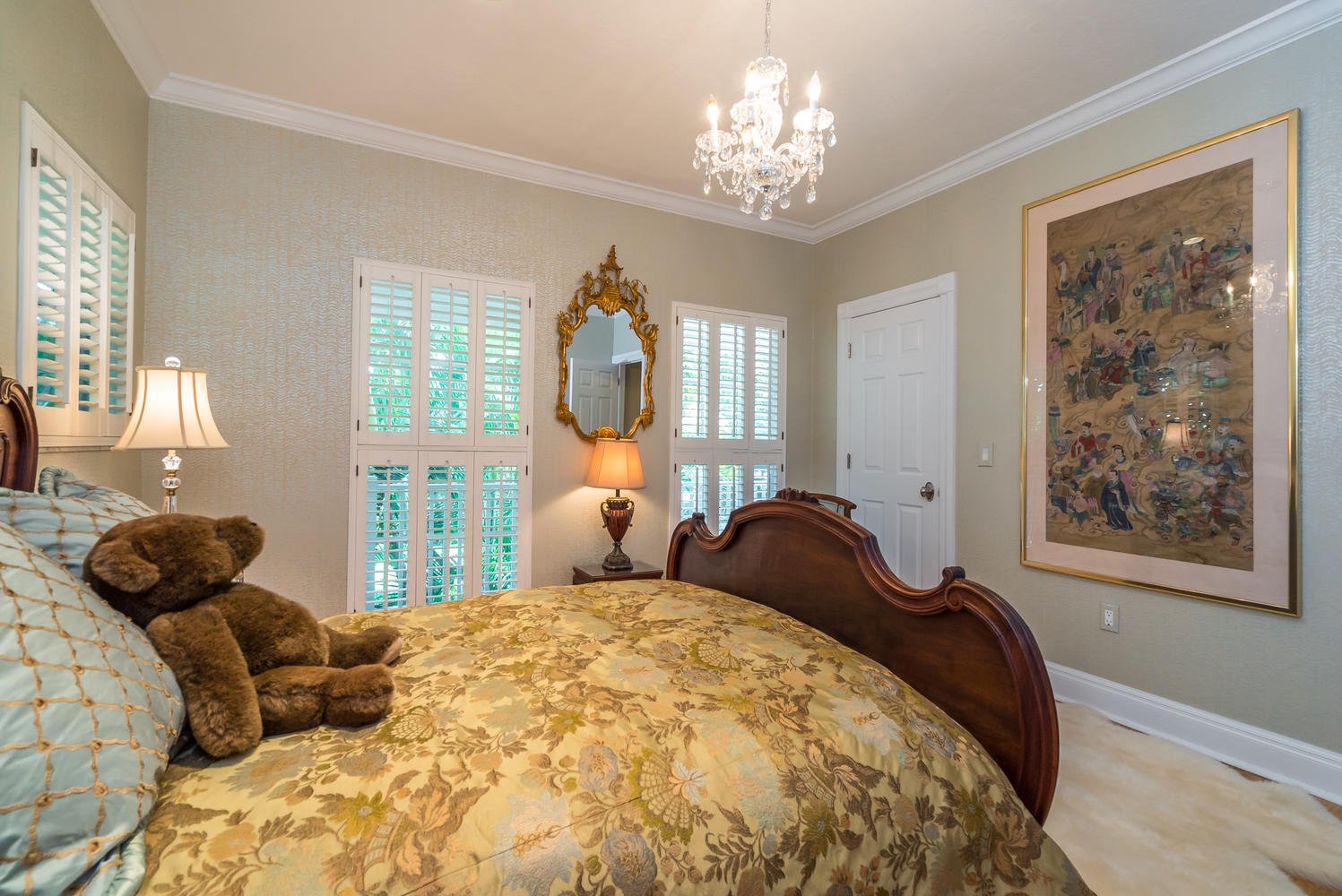 1329 Vista Dr