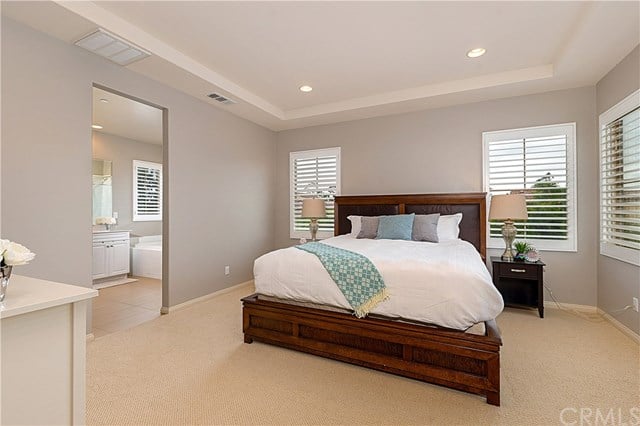 131 Bright Poppy, Irvine 