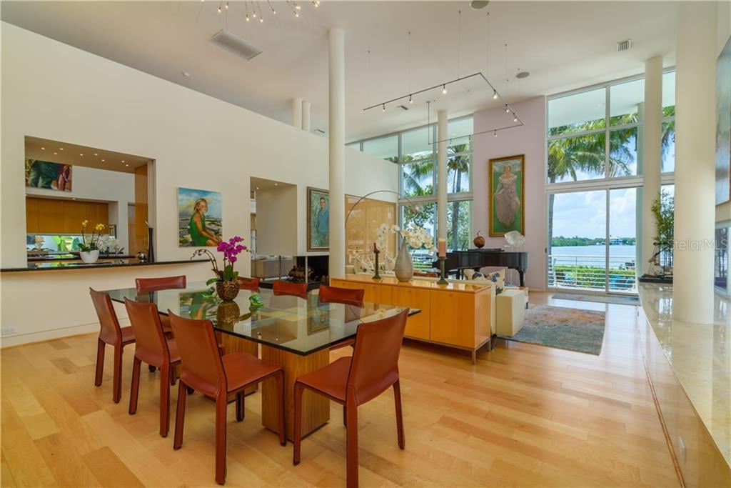 Iconic Contemporary Home in Lido Shores