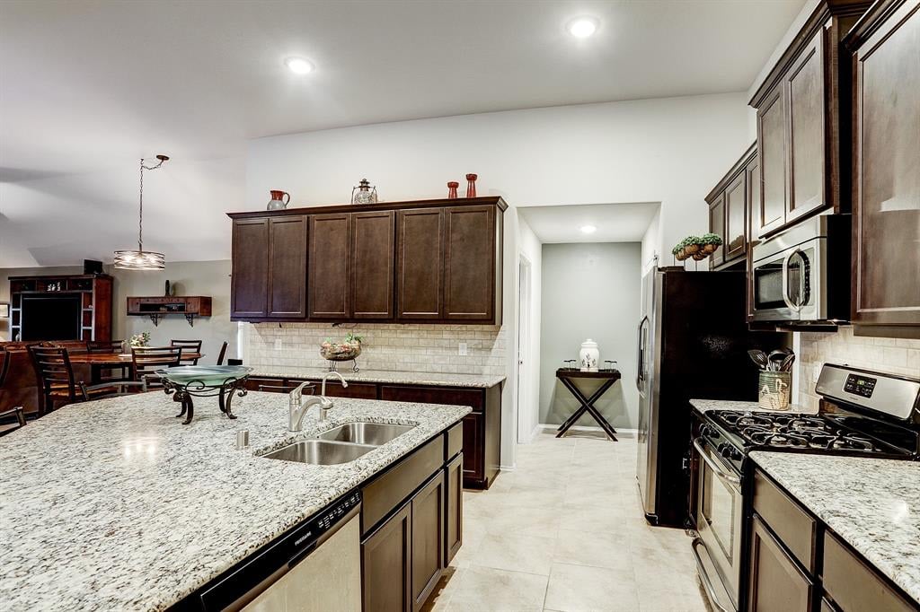 23811 Rivage Ridge