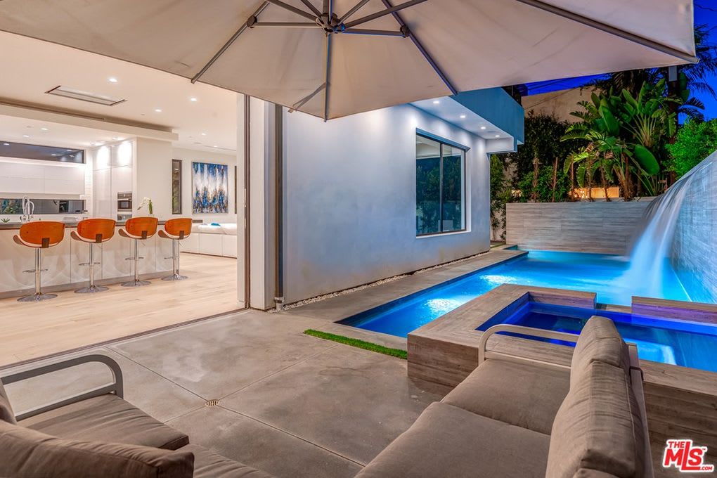 Pristine Retreat