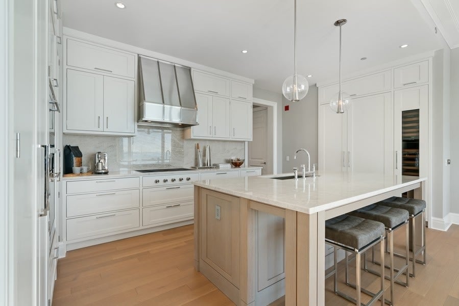 451 E Grand Ave #4201