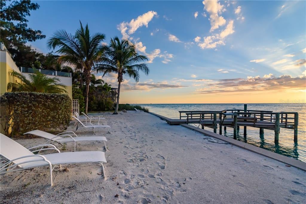 Estate on Lido Shores