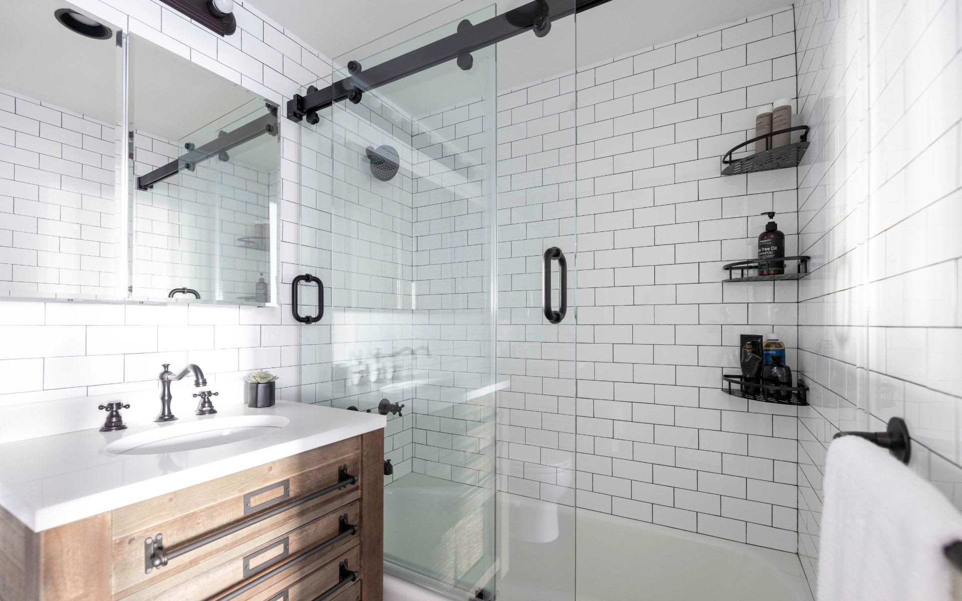 175 E 62nd St, #18B