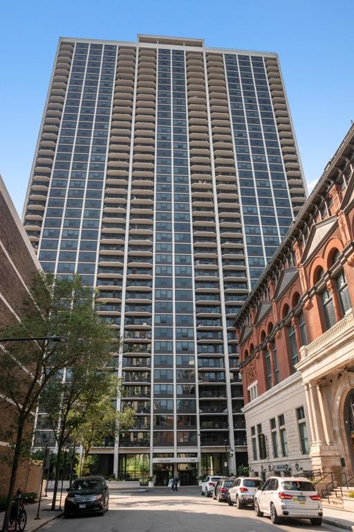 1560 N Sandburg Terrace # 4115