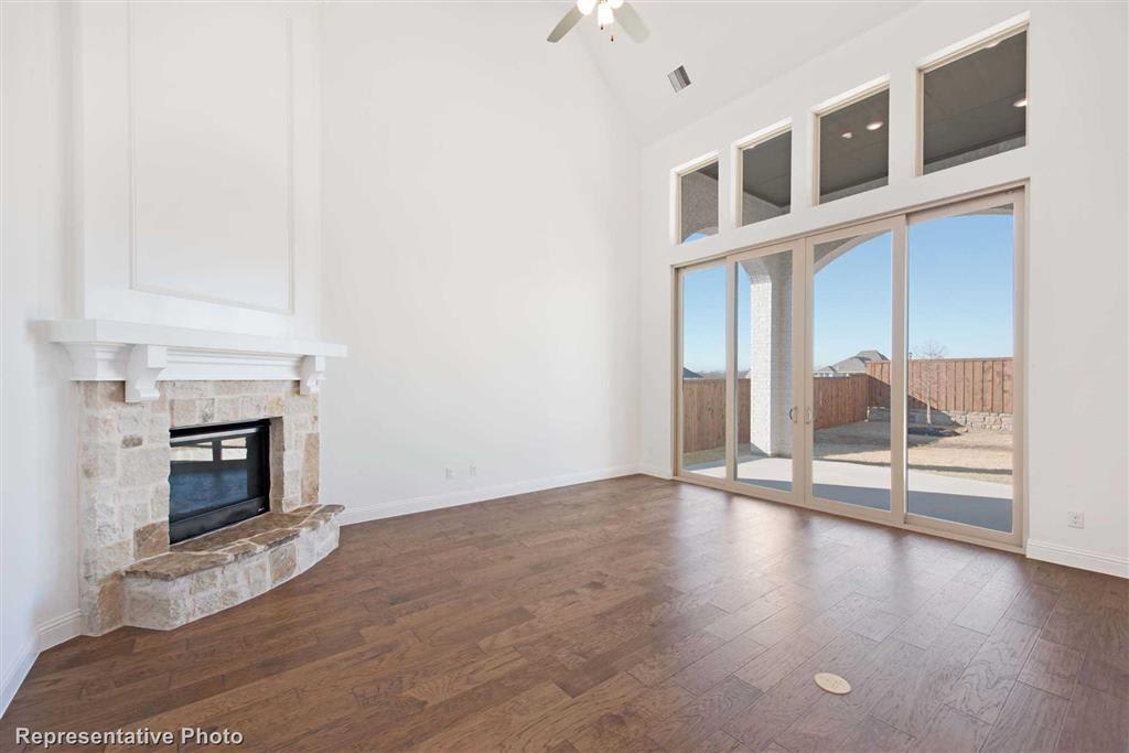 2835 Maple Oak Lane