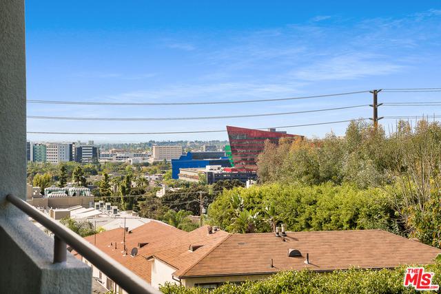 Luxury Smart Condo in the Heart of West Hollywood