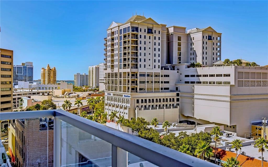 111 S Pineapple Ave #821
