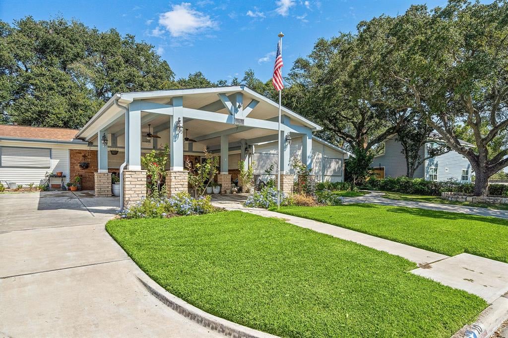 10 13th Ave N Texas City, Tx 77590