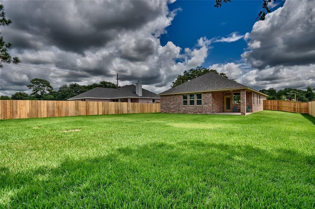 42 Briarwood Lane Bellville, Tx 77418