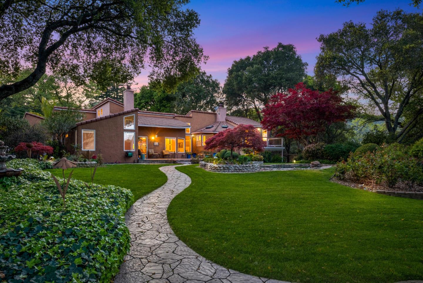 18260 Lakeview Ct Los Gatos, CA 95033