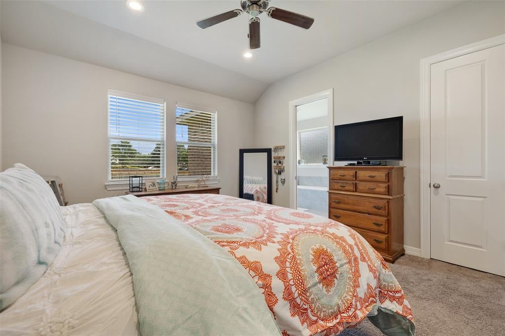 57 Briarwood Ln Bellville, Tx 77418