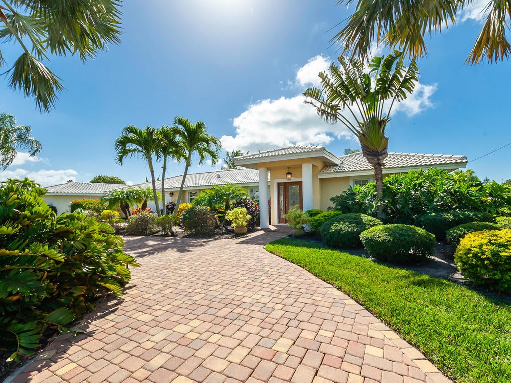 630 Emerald Harbor 
